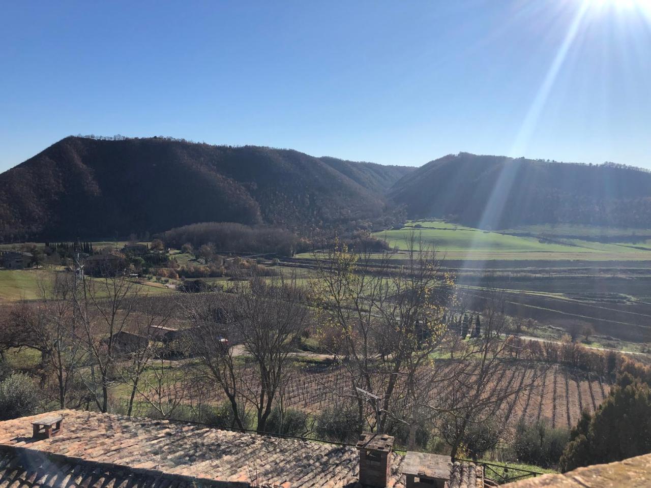Agriturismo Beata Vanna Фабро Экстерьер фото